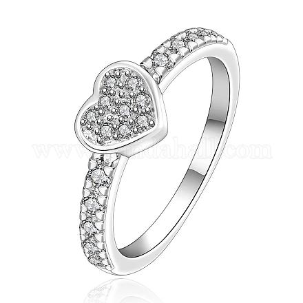 女性のためのハート真鍮キュービックジルコニア指輪  銀色のメッキ  サイズ7  17.3mm RJEW-BB13066-7-1