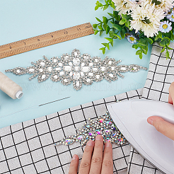 2 Stück 2-Stil-Blumen-Glitzer-Glas-Strass-Applikationen&nbsp;FIND-FG0002-60
