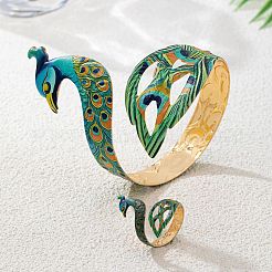 Conjuntos de brazalete y anillo de hierro esmaltado con diseño de pavo real para mujer.&nbsp;WG60250-01