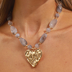 Collar con cuentas de resina y colgante de corazón texturizado de aleación de zinc para mujer&nbsp;FS-WG268AD-02