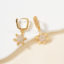 Eleganti orecchini a cerchio in ottone con zirconi cubici trasparenti a forma di fiocco di neve&nbsp;BW5107