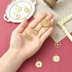 8pcs 4 styles pendentifs en laiton micro pavé de zircone cubique&nbsp;KK-CJ0003-81