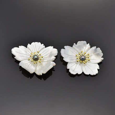 Flower White Shell Cabochons SSHEL-N012-01B-1