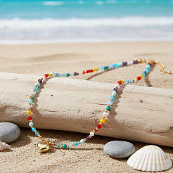 Strandfarbene Halsketten mit Herzanhänger aus Glasperlen und Legierung für Damen&nbsp;NM2683