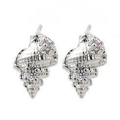 Clous d'oreilles en laiton en forme de conque avec micro pavé de zircones cubiques&nbsp;EJEW-D304-32P