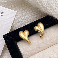 Aretes de corazón de latón para mujer&nbsp;WG1F95A-01