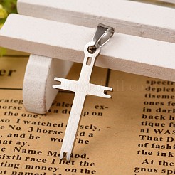 Pendentifs en forme de croix en acier inoxydable 304 résistant au ternissement&nbsp;STAS-F143-11P