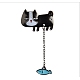 クリエイティブ亜鉛合金子猫ブローチ  エナメルラペルピン  鉄バタフライクラッチ付き  漫画の猫と魚  ブラック  猫：2x3.1cm  ピン：1mm  魚：0.6x2.5cm  ピン：1mm  チェーン：6cm。 JEWB-R014-03B-1