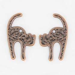Hammered Metal Alloy Cat Pendants, Red Copper, Lead Free & Cadmium Free, 26x16x1.5mm, Hole: 2mm