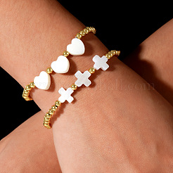 2 Stück 2 verschiedene europäische Kreuz-Herz-Armbandsets aus natürlicher Muschel und Messing mit runden Perlen&nbsp;AC5817-1