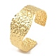 ステンレススチールのテクスチャードワイドカフバングル304個  ゴールドカラー  内径：2-3/8インチ（5.92cm） BJEW-P302-10G-1