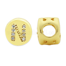 Perle di zirconi cubici trasparenti in micro pavè di ottone, piatta e rotonda con la lettera, letter.n, 7.5x6.5mm, Foro: 3.5 mm, 3pcs/scatola