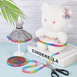 Rhinestone con purpurina de color arcoíris (adhesivo termofusible en la parte posterior)&nbsp;OCOR-WH0082-08