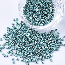 Perline cilindriche di vetro, perline semi, colori metallici, foro rotondo, verde mare chiaro, 1.5~2x1~2mm, Foro: 0.8 mm, circa 8000pcs/scatola, su 85~95 g / borsa