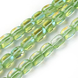 Abalorios de vidrio, cuboides, verde césped, 13.5~14.5x8.5~9mm, agujero: 1 mm, aproximamente 28 pcs / cadena, 15 pulgada (38.1 cm)