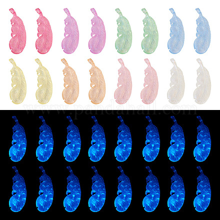 32 Stück 8 Farben transparente leuchtende Acrylanhänger TACR-TA0001-22-1