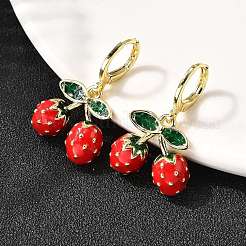 Pendientes colgantes de fresa con esmalte de latón&nbsp;EJEW-L305-04G