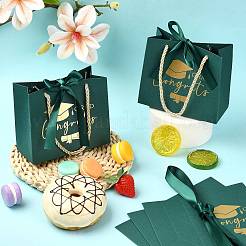Geschenktüten aus Papier mit Goldprägung auf Absolventenhüten&nbsp;CARB-FZC0001-01C