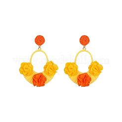 Pendientes colgantes de flores de rafia y tela&nbsp;WGF6C25-02