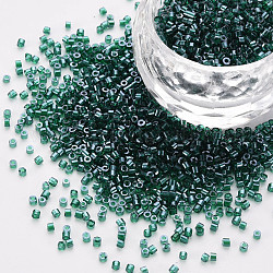 Perlas de cilindro de vidrio, abalorios de la semilla, brillo de colores transparentes, agujero redondo, verde oscuro, 1.5~2x1~2mm, agujero: 0.8 mm, aproximamente 8000 unidades / bolsa, alrededor de 1 libra / bolsa