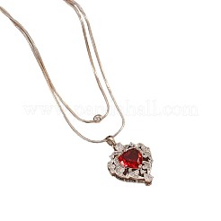 Collar de doble capa con colgante de corazón de latón pavé de circonitas cúbicas rojas y cadena redonda tipo serpiente para mujer.&nbsp;WG9EE5F-02