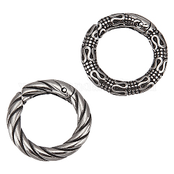 Unicraftale 2 pièces 2 styles style tibétain 316 anneaux de porte à ressort en acier inoxydable chirurgical, bague ronde texturée, argent antique, 19~22x3.2~3.3mm, 1pc / style