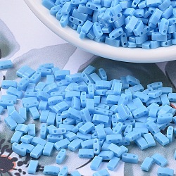 Cuentas de media tila miyuki, Abalorios de la semilla japonés, 2 agujero, (htl413) azul turquesa opaco, 5x2.3x1.9mm, agujero: 0.8 mm, aproximamente 1250 unidades / 50 g