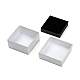 厚紙ギフトボックスジュエリーセットボックス  ネックレス  ブレスレット  中に黒いスポンジを入れて  正方形  ホワイト  7.5x7.5x3.6cm  内径：7x7のCM CBOX-F006-01-2