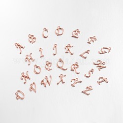 Rosévergoldete Buchstabenanhänger aus Legierung, Gestell, cadmiumfrei und bleifrei, zufällige gemischte Buchstaben, 12~17x4~15x2 mm, Bohrung: 1.5 mm