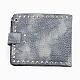 頭蓋骨のリベットちりばめられた革の財布を持つ男性のクロス  亜鉛合金パーツ  アンティークシルバー＆プラチナ  ライトスチールブルー  12.5x10.5x3.2cm ABAG-N004-04C-2