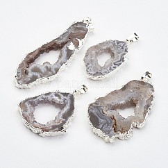 Colgantes de la ágata de Geode naturales, con fornituras de latón, pepitas, color plateado, 38~65x18~40x5~6mm, agujero: 5x7 mm