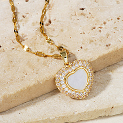 Collier élégant en forme de cœur avec pendentif en zircon cubique transparent et chaîne à damier pour femme&nbsp;MS3018