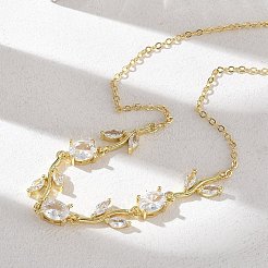Collane da donna con catena a maglie a cavo e motivo a rosa in ottone con pavé di zirconi cubici.&nbsp;NJEW-C121-05B-01G