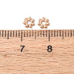Perles d'espacement de marguerite fleur en alliage plaqué or clair&nbsp;PALLOY-E385-04KCG