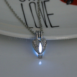 Collar con colgante de jaula de aleación de doble ala con cuentas de plástico luminosas, joyas que brillan en la oscuridad para mujer, Platino, azul aciano, 17.72 pulgada (45 cm)
