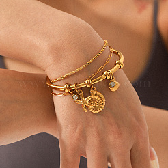 Brazalete articulado con dije en forma de estrella de mar&nbsp;WGCC196-01