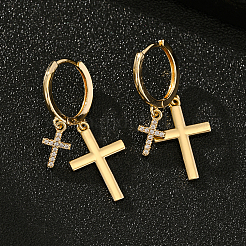 Boucles d'oreilles créoles croisées en laiton et zircone cubique transparent&nbsp;YT3071