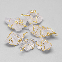 Pendenti di cristallo di quarzo grezzo grezzo naturale, pendenti in cristallo di rocca, con accessori di ottone, pepite, oro, 30~77x18~28x10~25mm, Foro: 3 mm