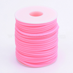 Tubo hueco pvc tubular cordón de caucho sintético, envuelta alrededor de la bobina de plástico blanco, color de rosa caliente, 2mm, agujero: 1 mm, alrededor de 54.68 yarda (50 m) / rollo