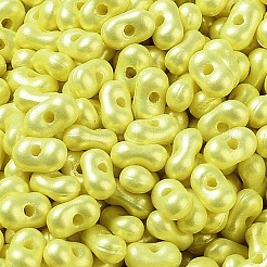 Sprühlackierte opake Acrylperlen&nbsp;MACR-K359-12H