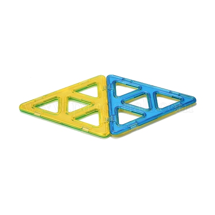 DIYプラスチック磁気ビルディングブロック  3dビルディングブロック建設プレイボード  おもちゃのギフトアクセサリーを作る子供たちのために  三角形  ランダム単色またはランダム混色  103x117x6.5mm DIY-L046-05-1