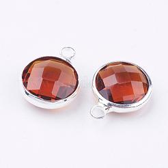 Silberfarbene flache runde Charms aus Messingglas&nbsp;GLAA-M003-A-11S