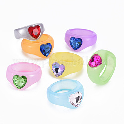 Anillo de dedo de rhinestone de vidrio de corazón, anillo de acrílico transparente de gelatina para mujeres adolescentes, color mezclado, nosotros tamaño 7 1/2 (17.7 mm)