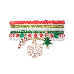 6 Stück 6-teiliges Stretch-Armband-Set mit Glasperlen, Stapelbare Armbänder mit Weihnachtsbaum-, Schneeflocken- und Zuckerstangenlegierungs-Emaille-Charms für Damen, Mischfarbe, Innendurchmesser: 2-1/8 Zoll (5.5 cm), 1pc / style