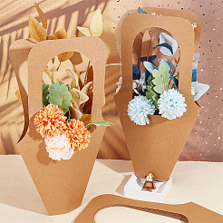 Geschenktüte aus Kraftpapier mit Griff&nbsp;ABAG-WH0044-22