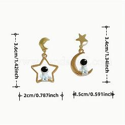 Ohrstecker aus Kunstharzlegierung mit Mond und Stern und Raumfahrer&nbsp;FS-WG8DF57-01