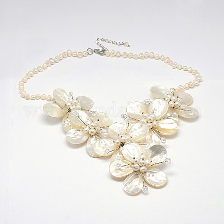 真珠のよだれかけ声明ネックレスの母  真鍮カニカン付き  ガラスビーズやパールビーズ  パパイヤホイップ  17.7インチ NJEW-N0014-10A-1