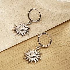 Pendientes colgantes de sol de acero inoxidable 304 que no se deslustran para mujer, color acero inoxidable, 23x18mm