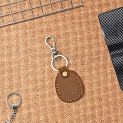 Portachiavi con ciondolo ovale in pelle di mucca&nbsp;KEYC-WH20001-17A
