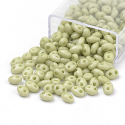 Perline 2 buche, perle di vetro ceco, ovale, verde giallo, 5x3~3.5x2.5~3mm, foro: 0.5mm, circa 194pcs/scatola, Peso netto: 10g / scatola